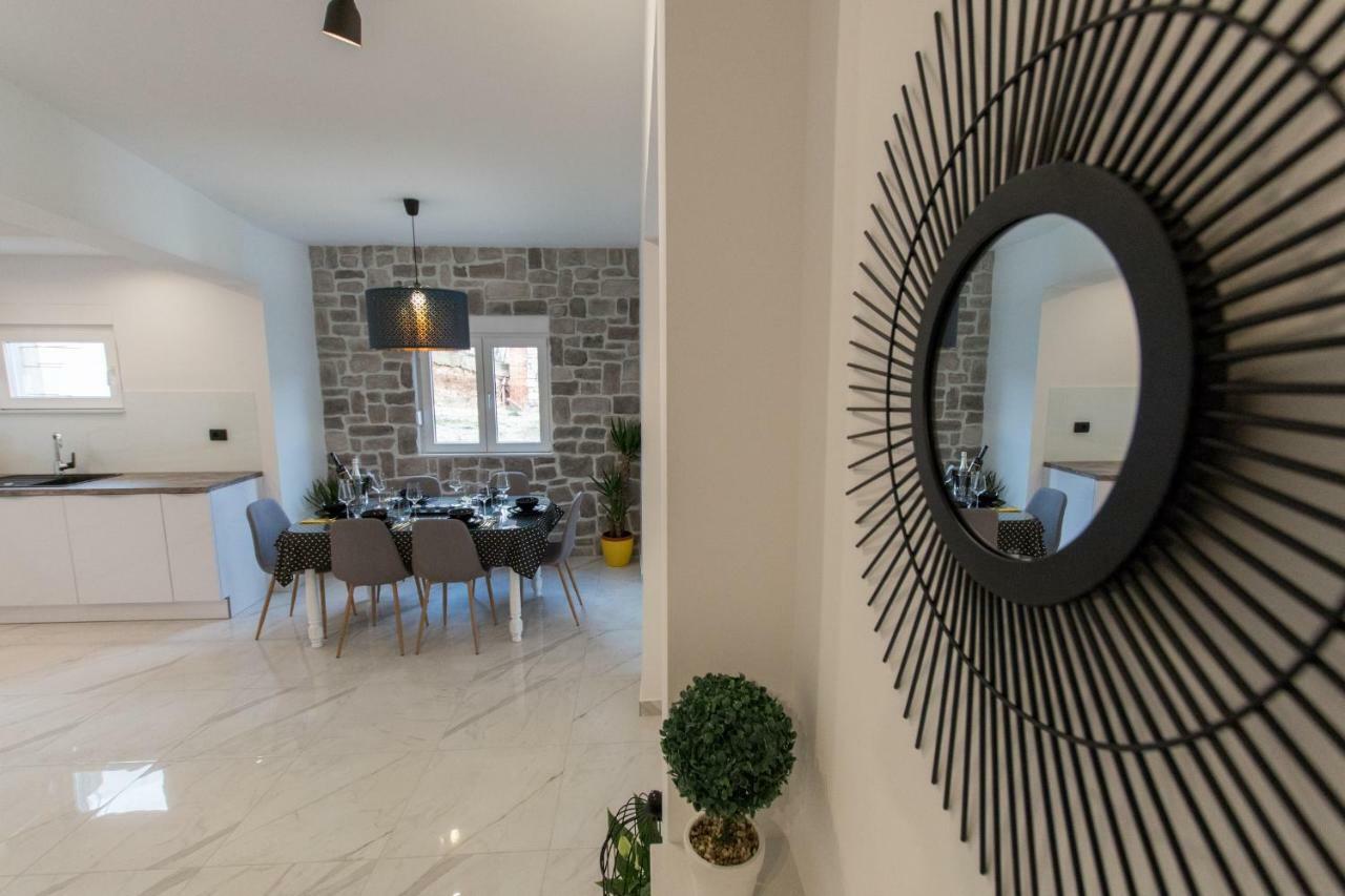 Villa Collis Makarska Exterior photo